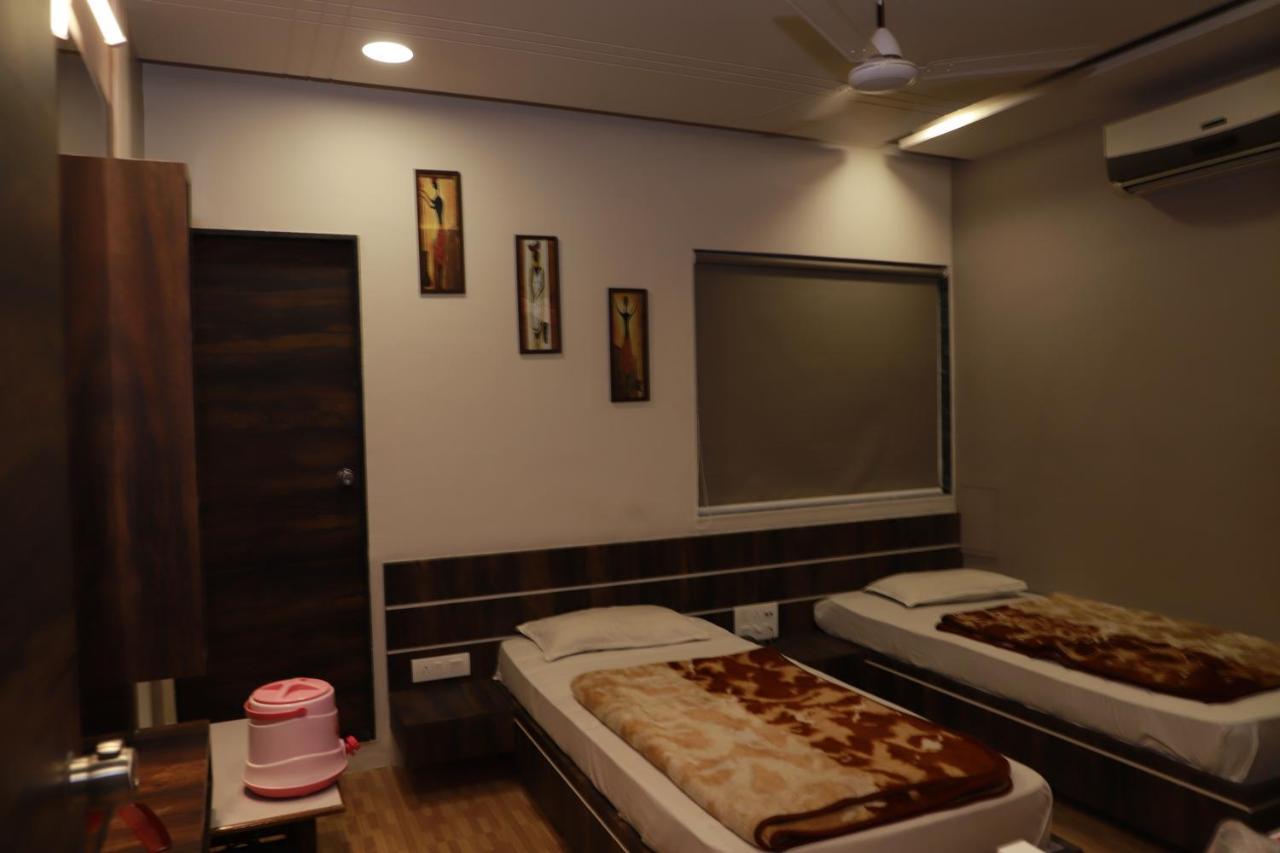 Hotel Darshan Amreli Exterior photo