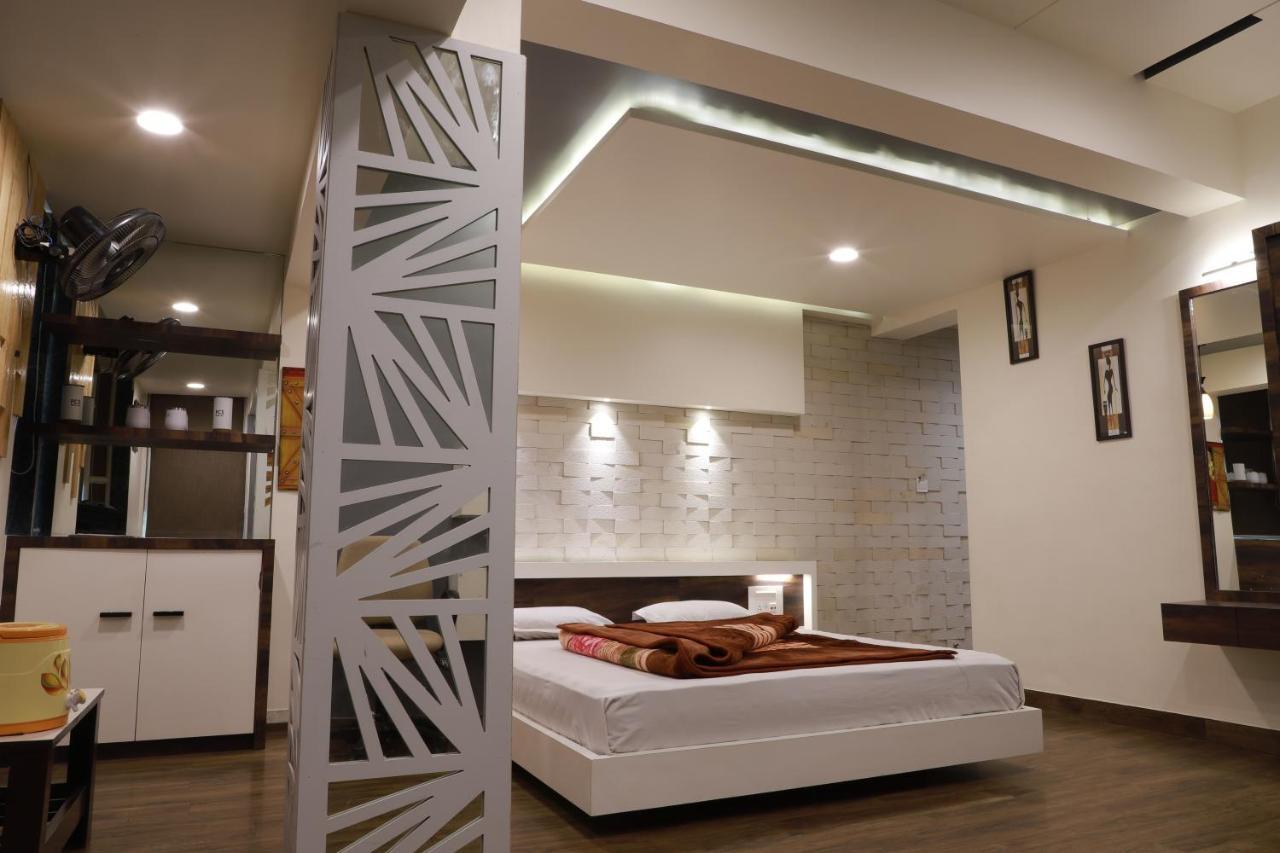 Hotel Darshan Amreli Exterior photo