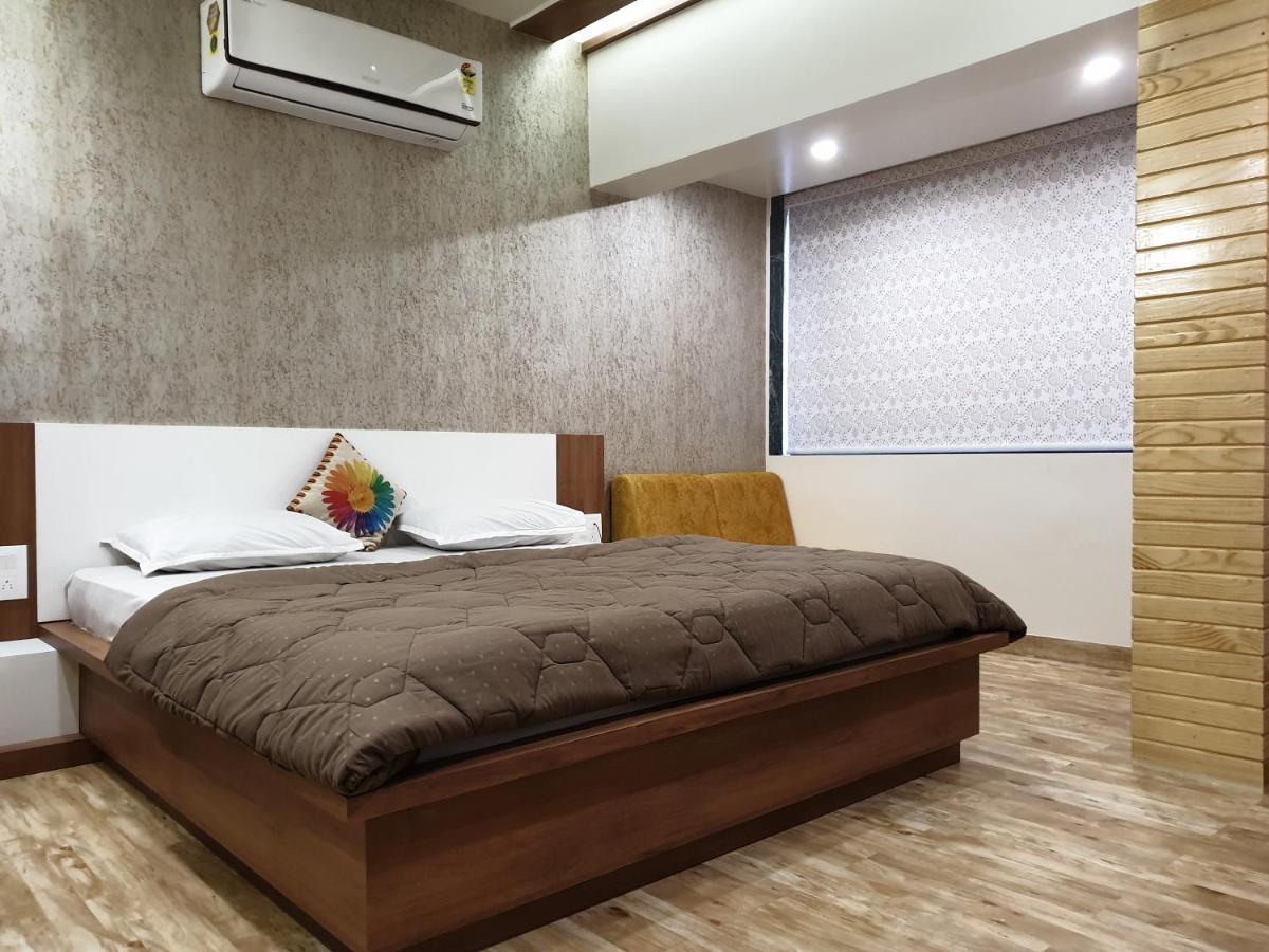 Hotel Darshan Amreli Exterior photo