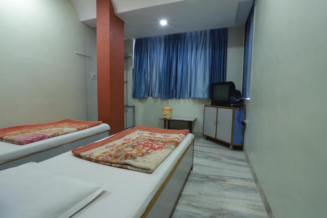Hotel Darshan Amreli Exterior photo